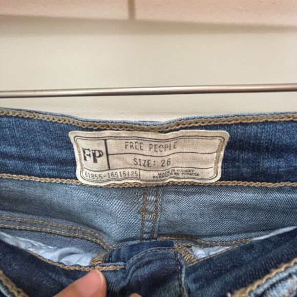 Free People Womens 26 Embroidered Jeans Peacock Florals Cropped Raw Hem - Picture 6 of 13